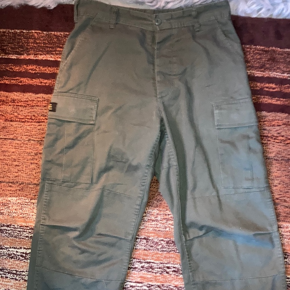 ArtForm, green cargo pants.